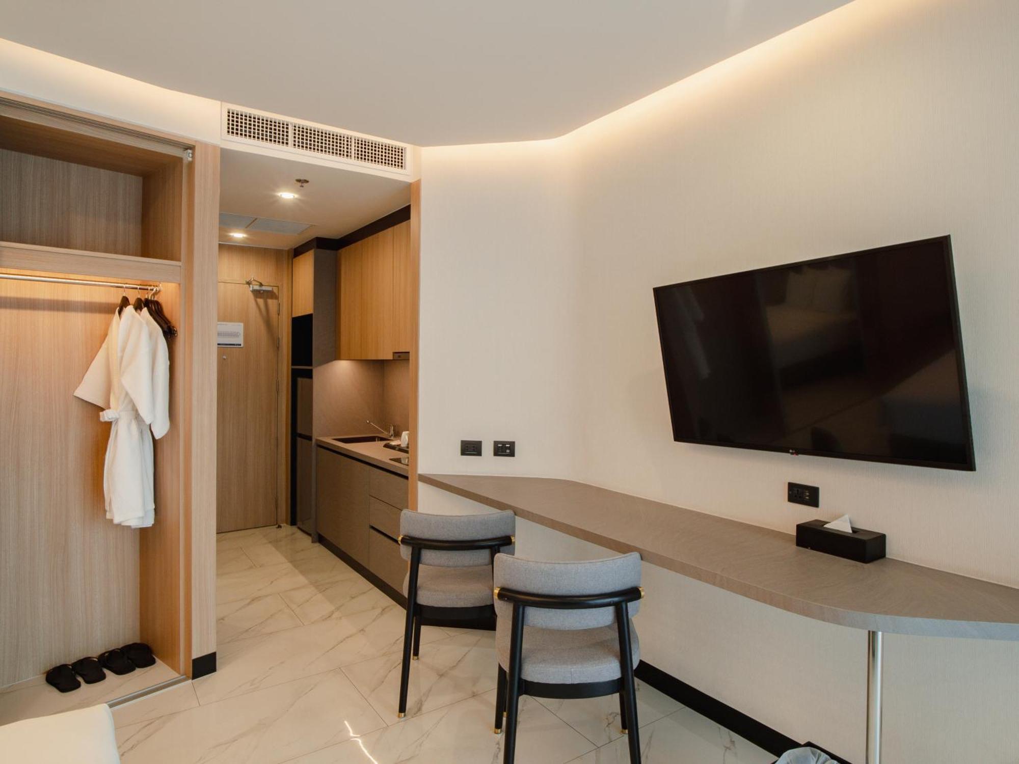 Sole Mio Boutique Hotel And Wellness - Adults Only Банг Тао Бийч Екстериор снимка
